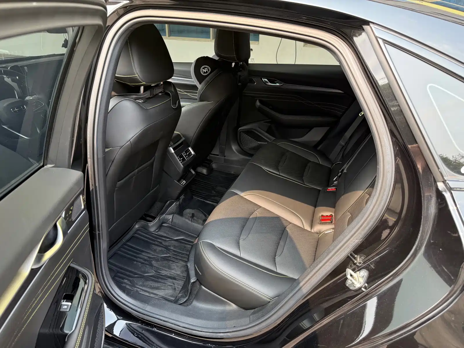 Фото 5 - Geely Preface