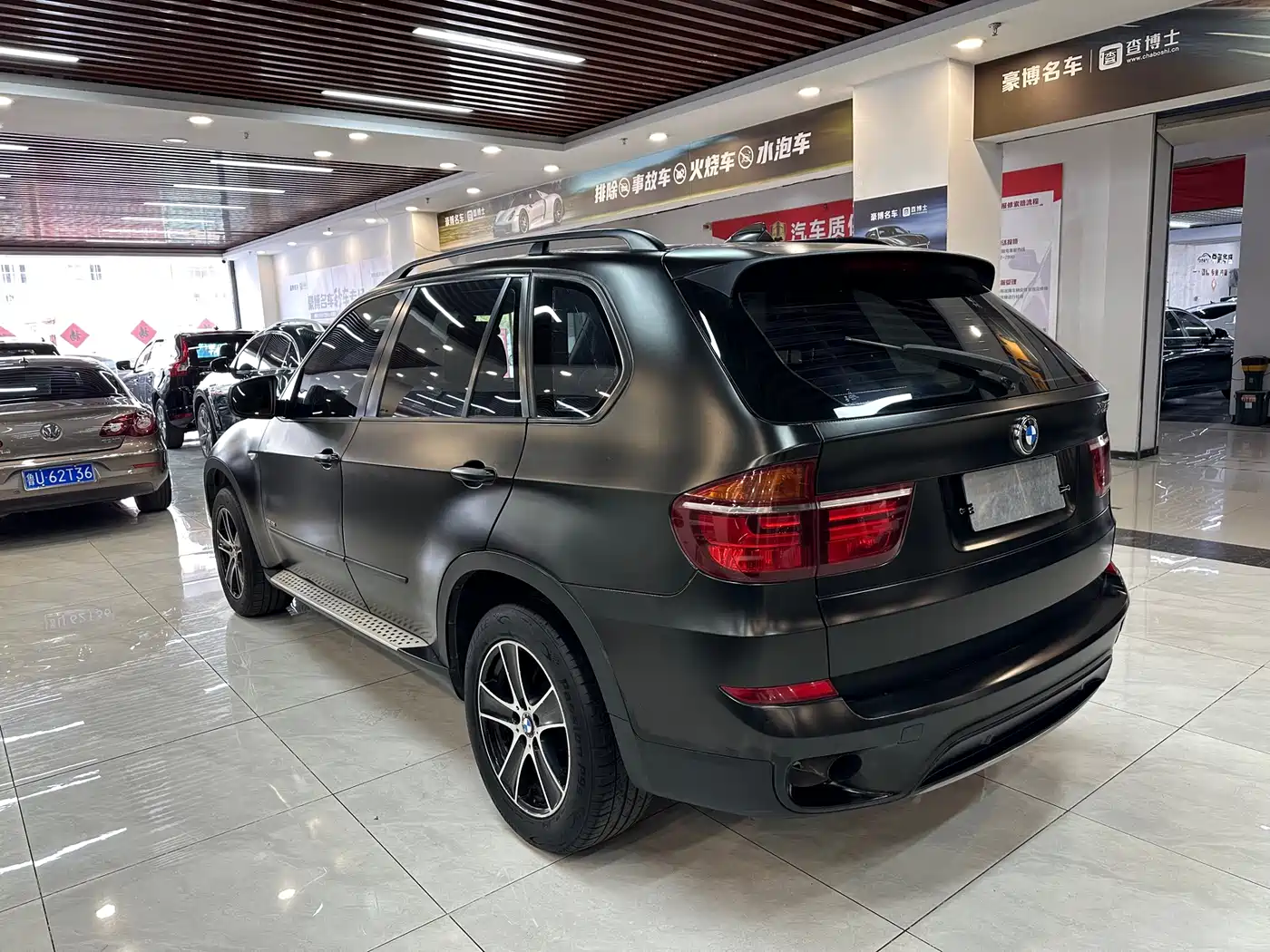 BMW X5 (Import) 2011 xDrive35i Leading Edition фото 5