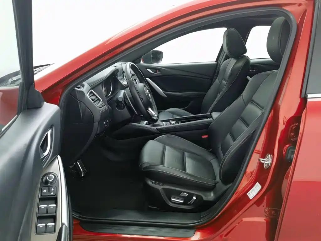 Photo 10 - Mazda Atenza