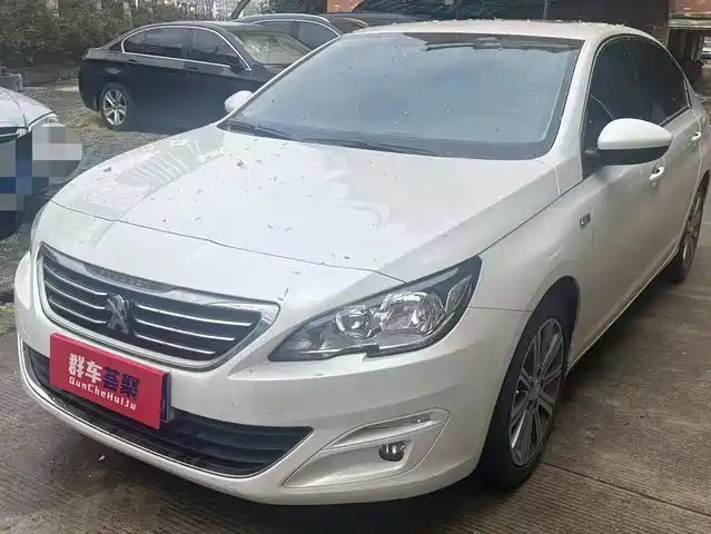 PEUGEOT 408