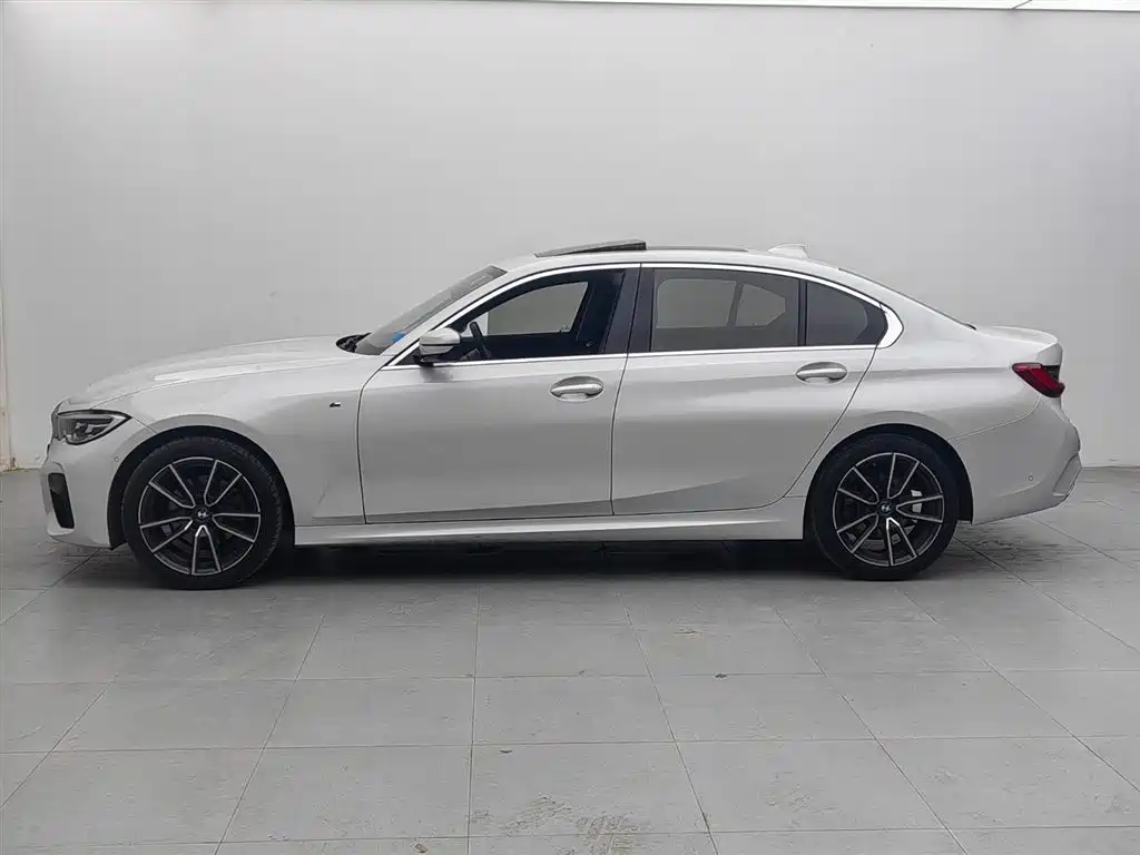 BMW 3 Series 2021 320Li M Sport Package фото 3