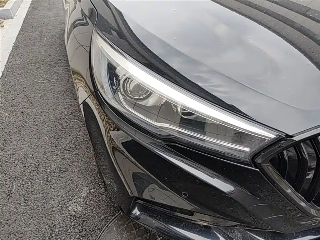 Hongqi H5 2022 Classic Facelift 1.8T Automatic Smart Connect Flag Enjoyment Edition фото 13