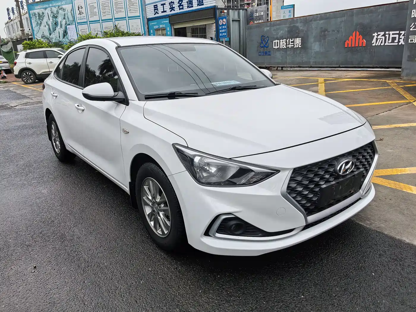 Hyundai Elantra 2018 1.6L Auto Joy GL (China V) фото 3