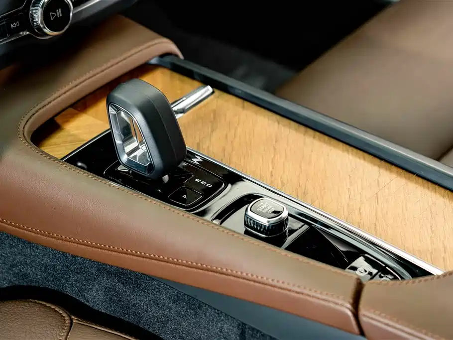 Volvo S90 2025 2025 B5 Zhiyi Luxury Edition
