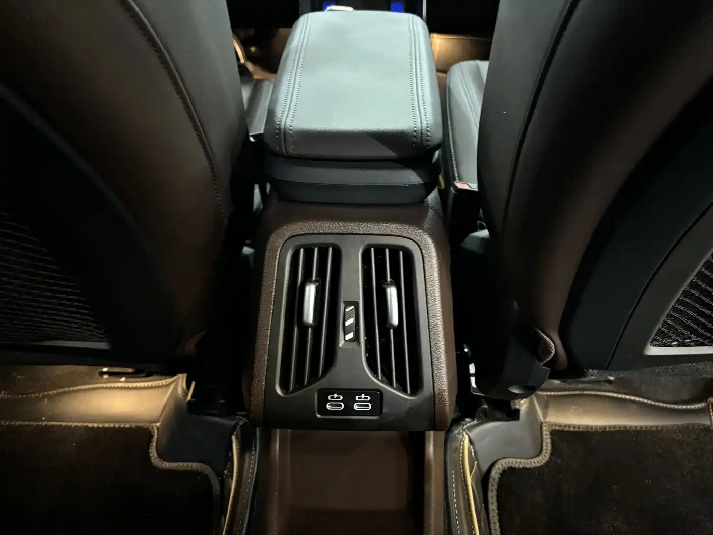 BMW X1 2023 sDrive25Li X Design Package фото 31