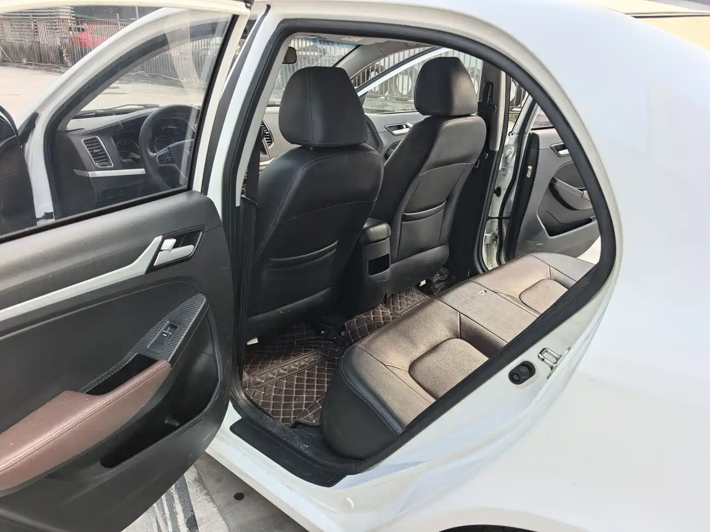 GEELY AUTOMOBILE VISION