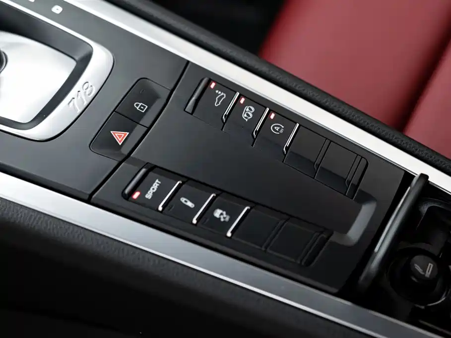Porsche 718 2018 Cayman 2.0T фото 18
