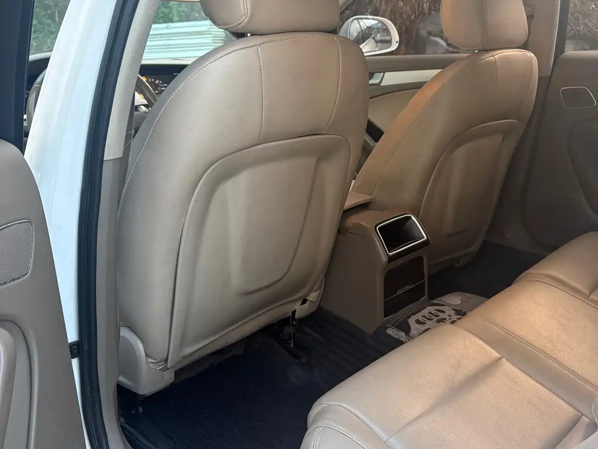 Audi A4L 2010 2010 2.0 TFSI Technology