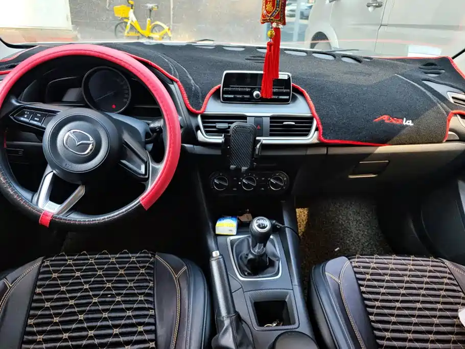 صورة 12 - Mazda Mazda 3