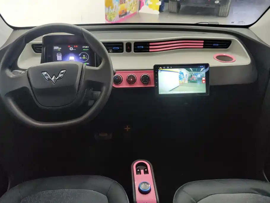 Photo 12 - Wuling Motors Hongguang MINIEV