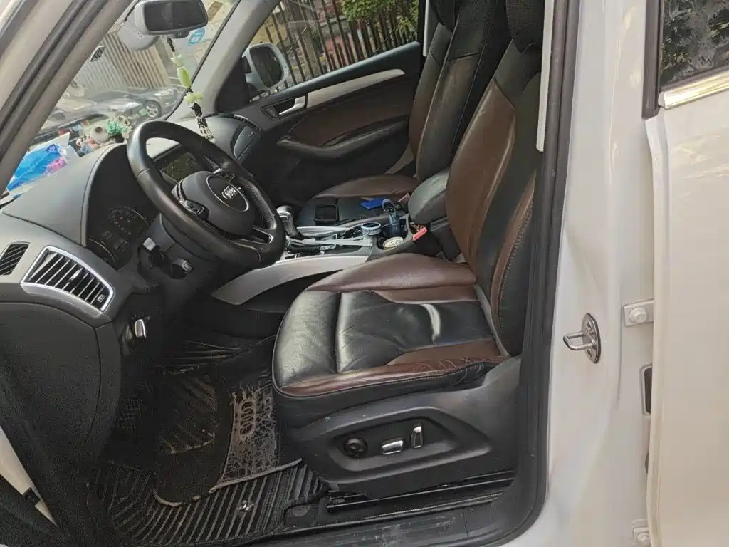 Photo 16 - Audi Q5