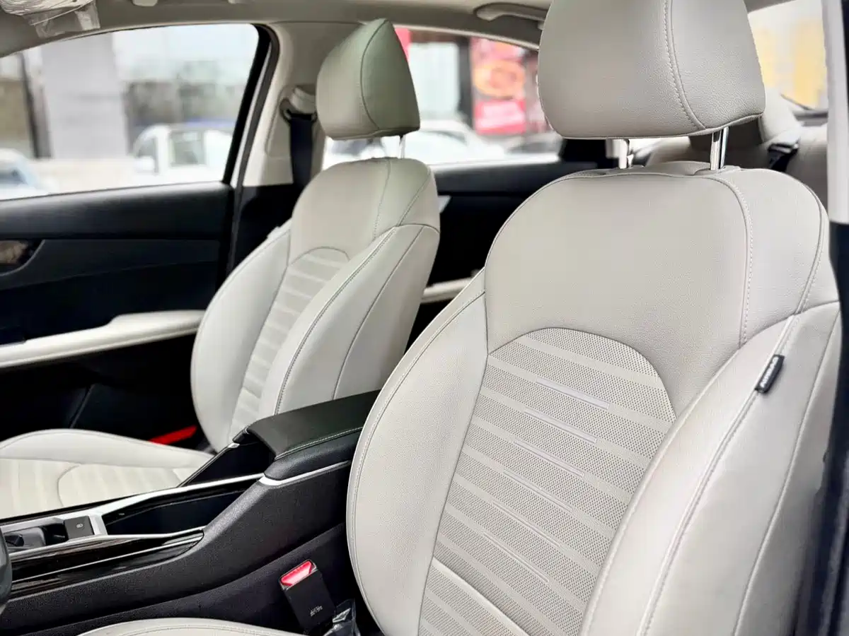 Kia K3 2023 Model 1.5L CVT Luxury Edition фото 17