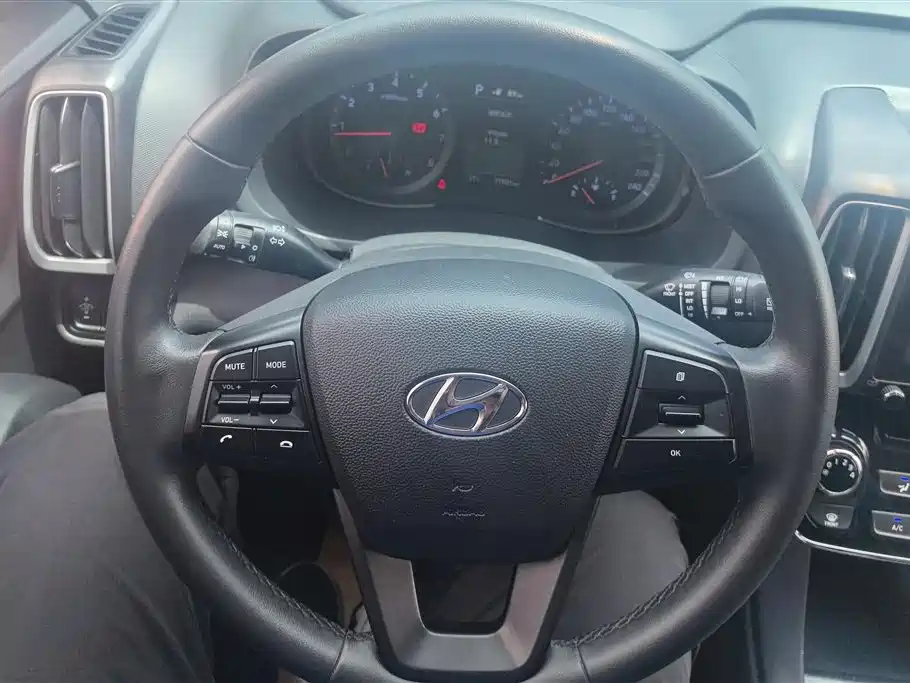 Hyundai Beijing Hyundai ix35 2020 2.0L Automatic 2WD Zhiyong·Changxiang Edition фото 15