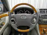 Фото 17 - Lexus LS