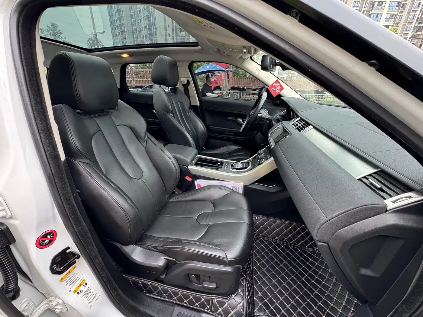 Фото 9 - Land Rover Range Rover Evoque