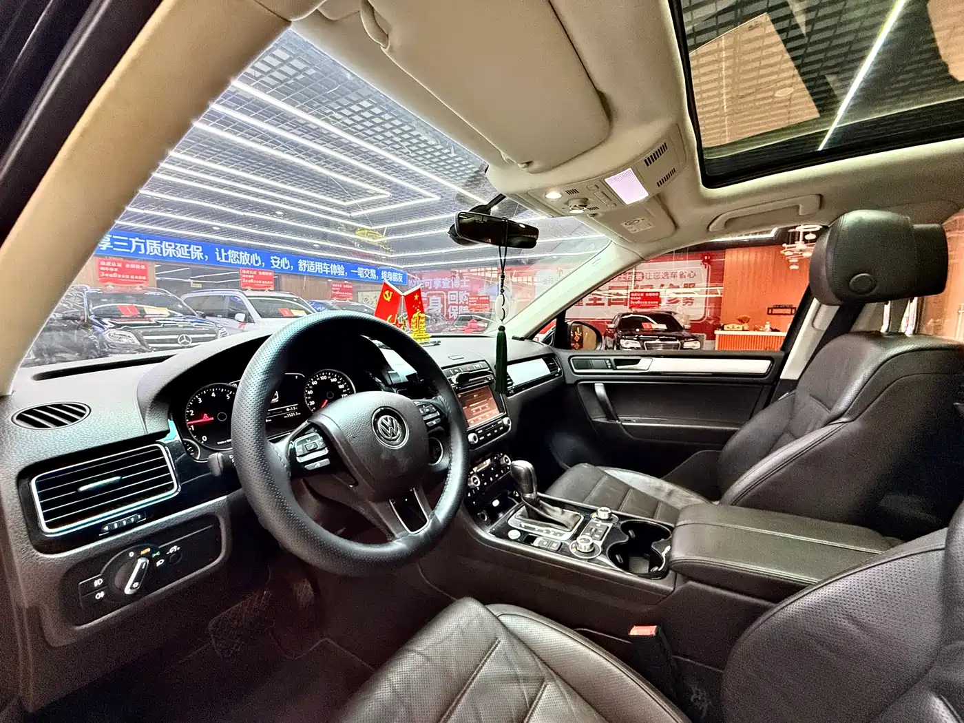 Volkswagen Touareg 2017 3.0TSI Explorer Edition фото 7