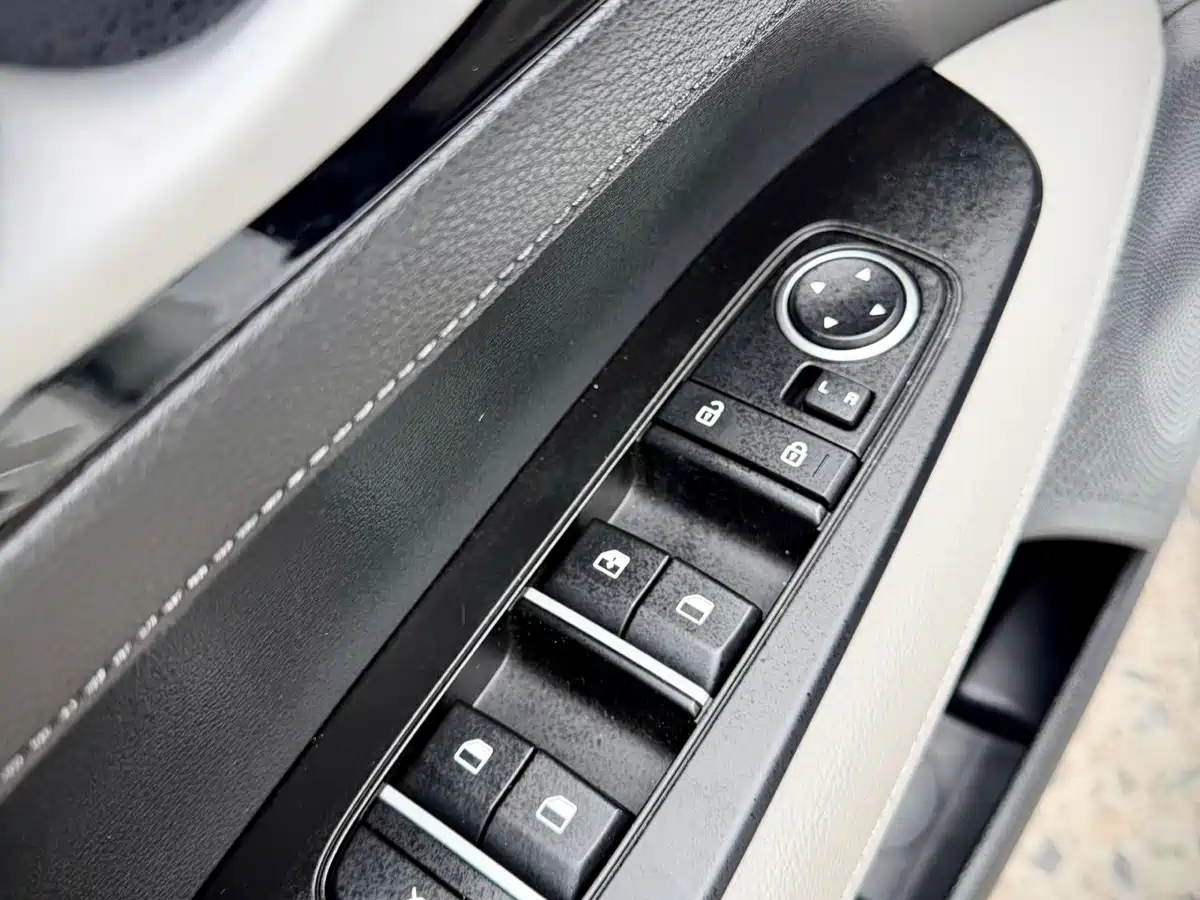 Kia K3 2023 Model 1.5L CVT Luxury Edition фото 18