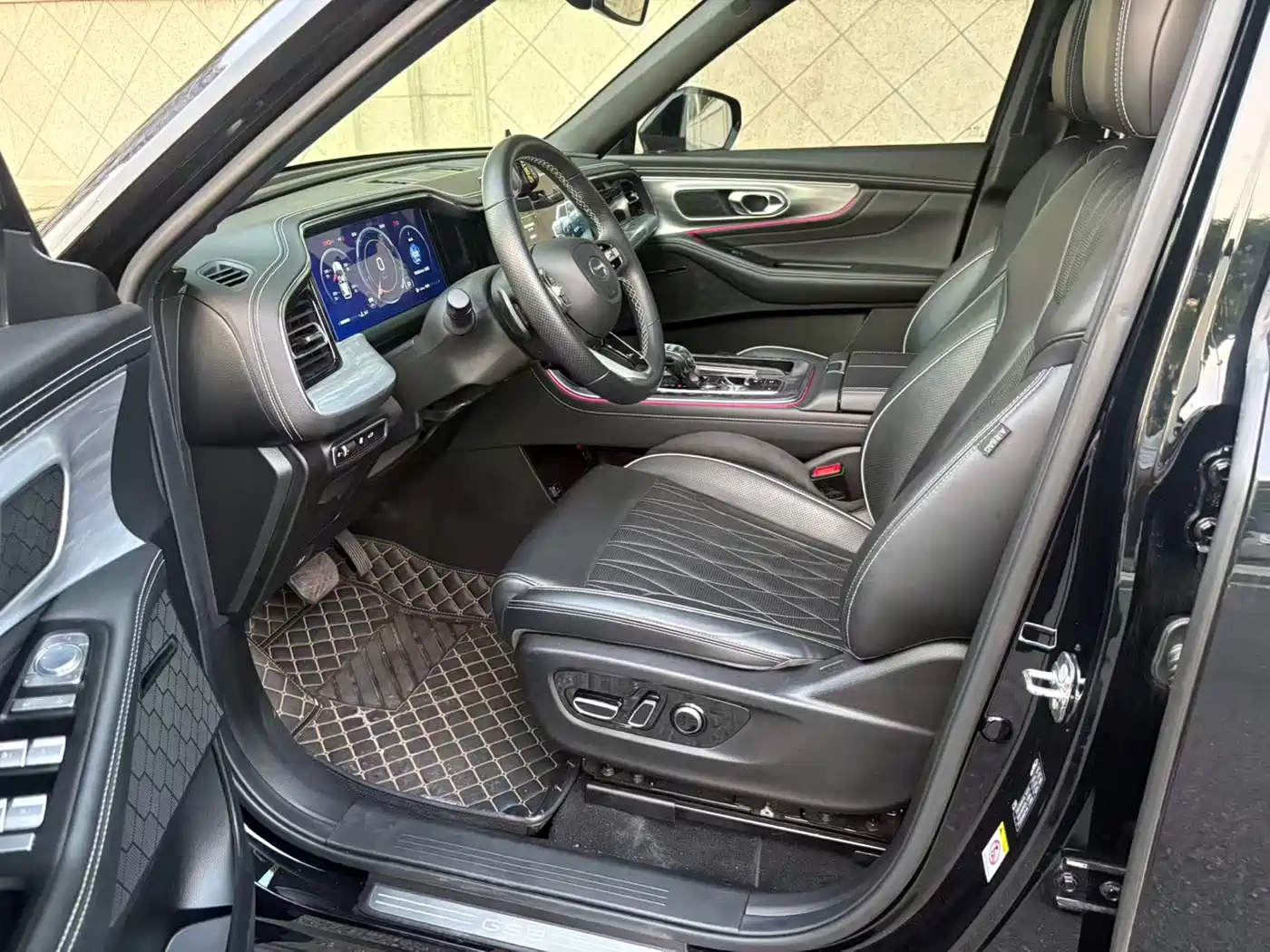 GAC Trumpchi Trumpchi GS8 2022 Pilot Series 2.0TGDI 2WD Luxury Smart Connect Edition (7-Seater) фото 12