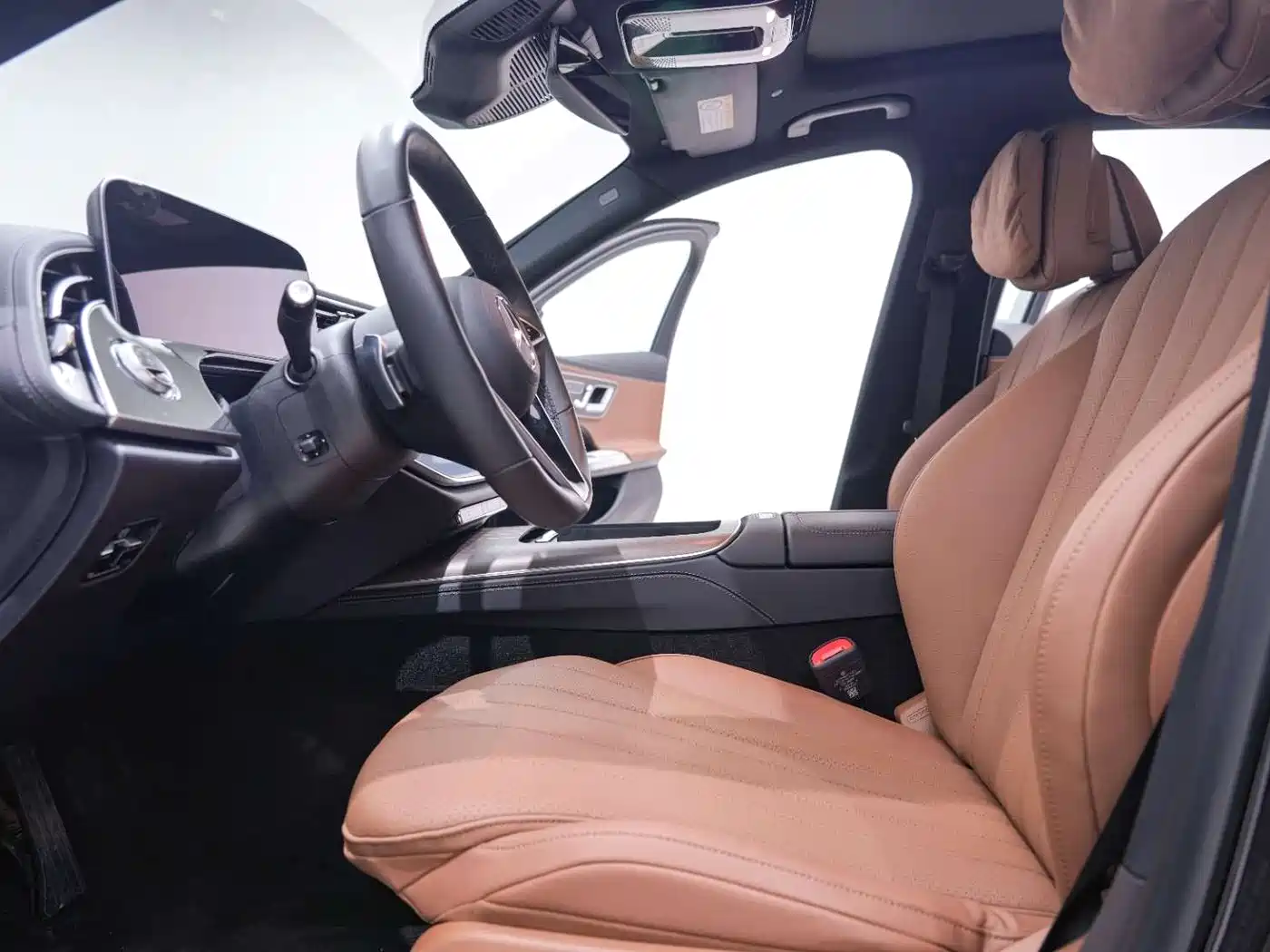 Mercedes-Benz E-Class 2024 Model E 300 L Luxury фото 23