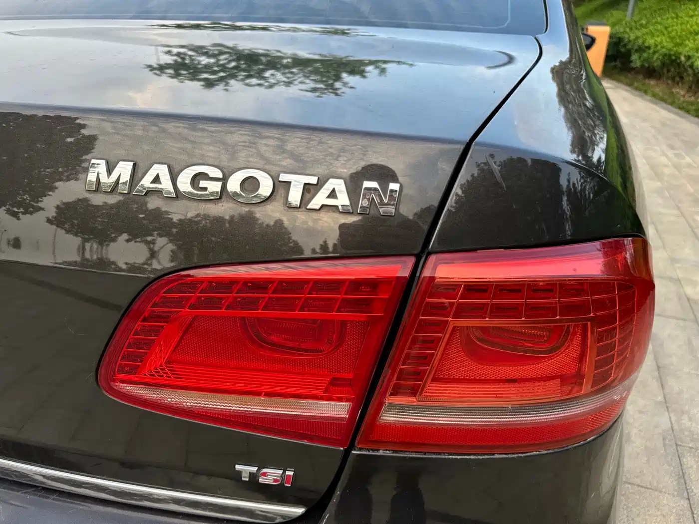 Volkswagen Magotan 2012 Facelift 1.8TSI Luxury фото 14