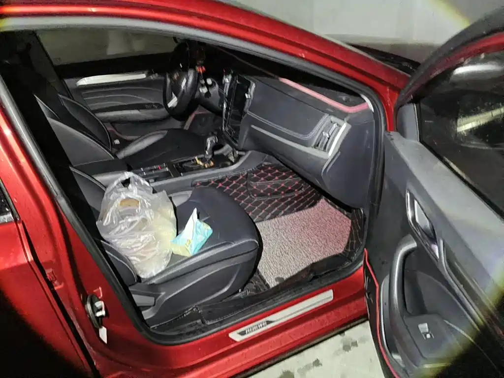 Roewe i6 2019 2019 PLUS 1.6L CVT 4G Connected Flagship Great Edition
