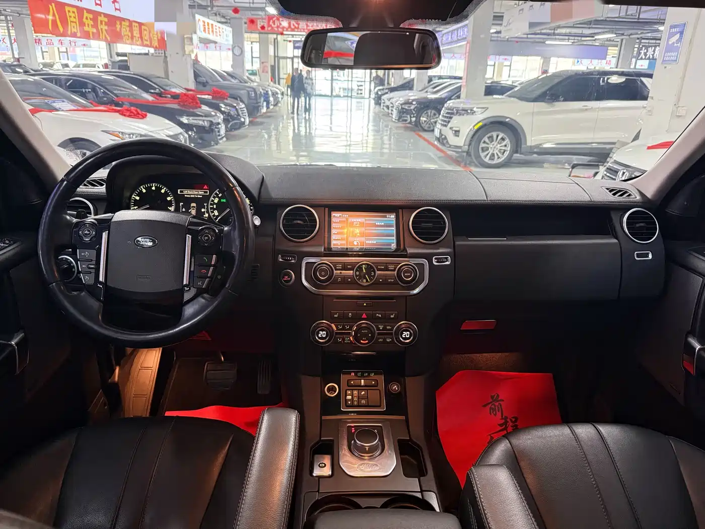 Land Rover Discovery 2014 3.0 SC V6 HSE фото 8