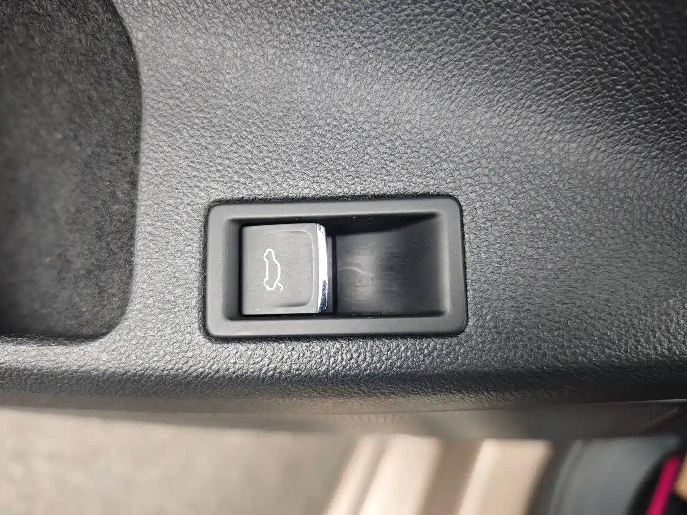 Volkswagen Sagitar 2015 230TSI Automatic Luxury фото 16
