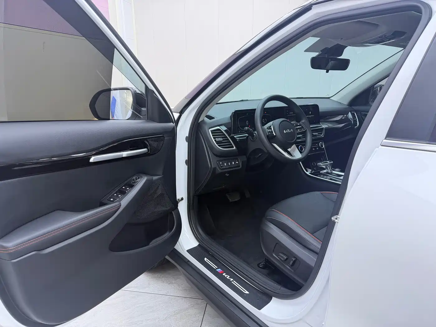 Kia Seltos 2024 2023 1.5L CVT Luxury Edition