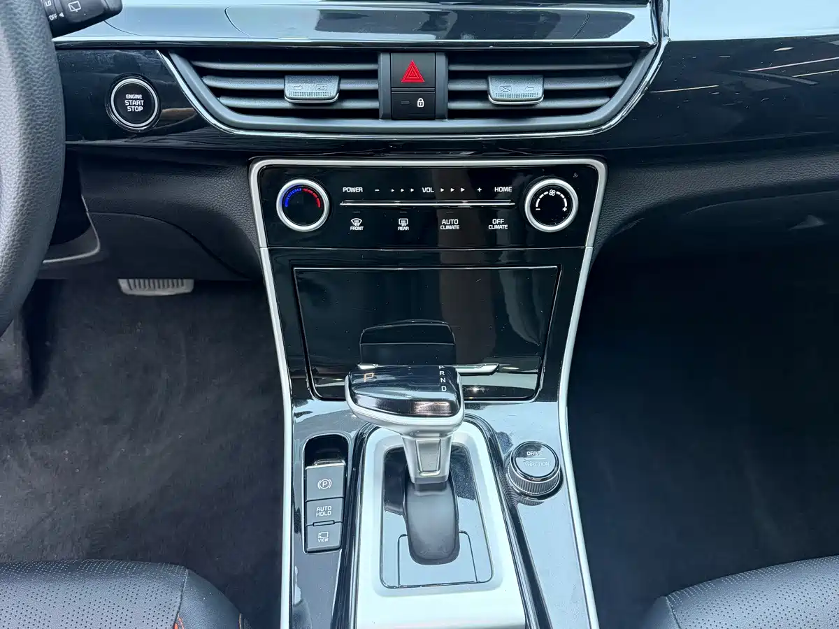 Kia Seltos 2024 2023 1.5L CVT Luxury Edition