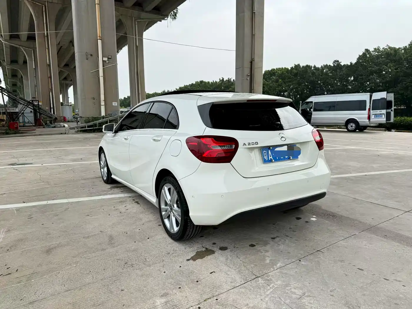 Mercedes-Benz A-Class (Import) 2016 A 200 Dynamic фото 4