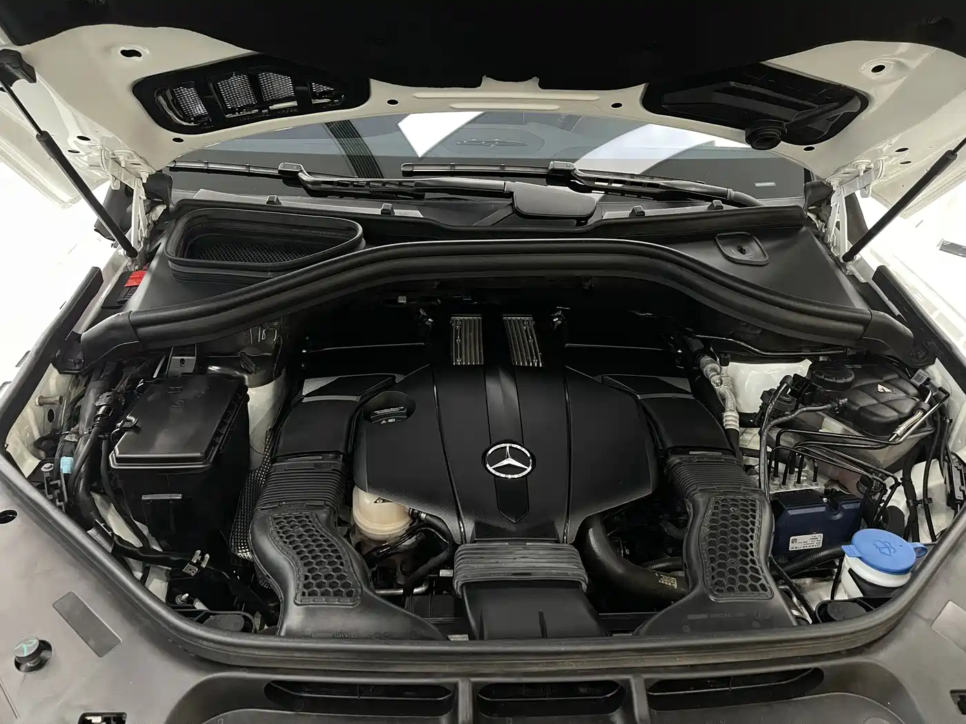 Mercedes-Benz GLE 2018 GLE 400 4MATIC Ultimate Edition фото 31