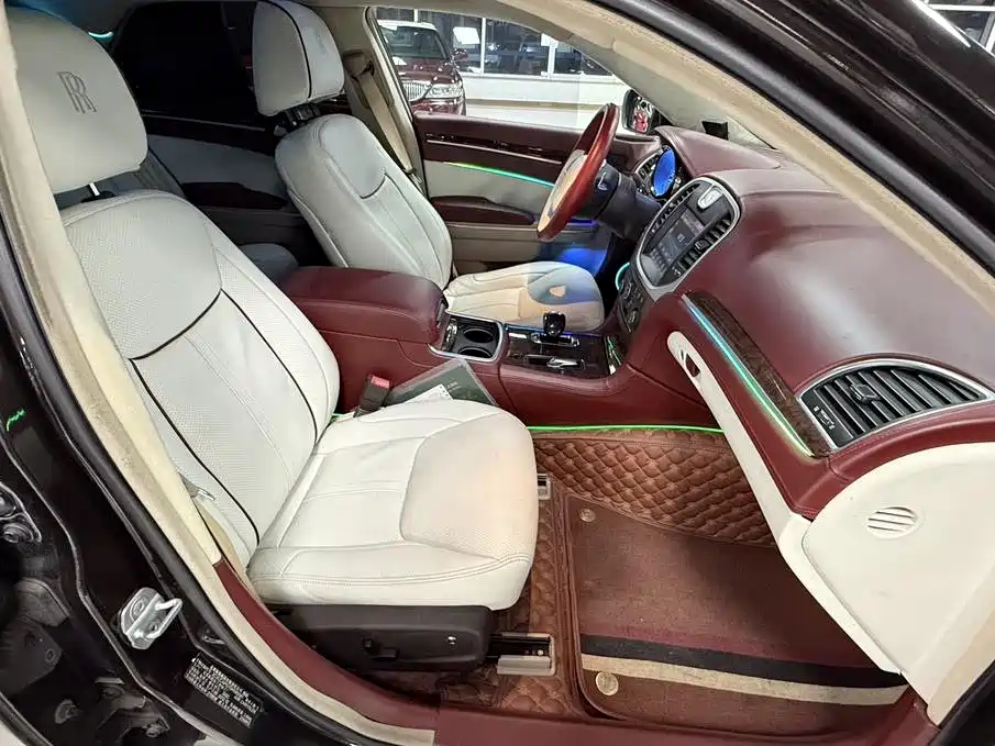 Chrysler 300C (Import) 2013 2013 3.6L Premium Edition