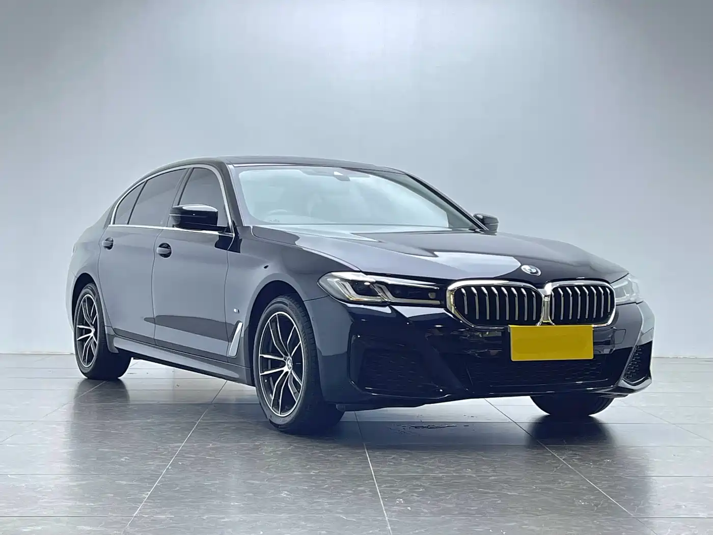 BMW 5 Series 2022 Model Second Facelift 525Li M Sport Package фото 19