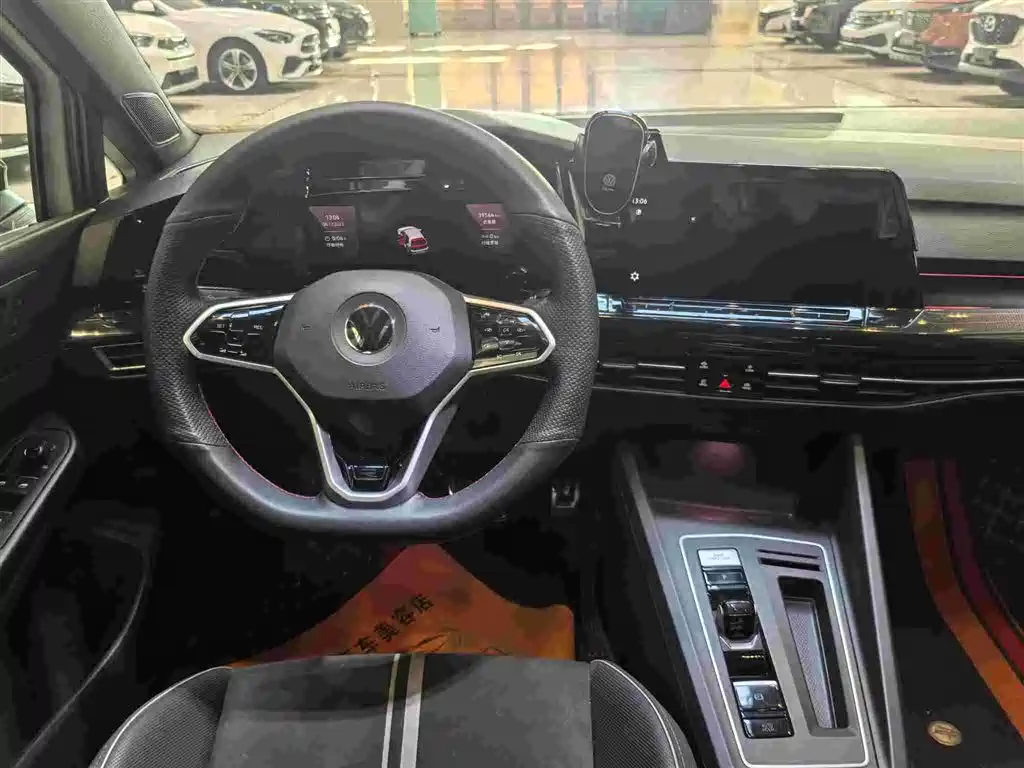 Volkswagen Golf 2023 280TSI DSG R-Line Lite фото 8