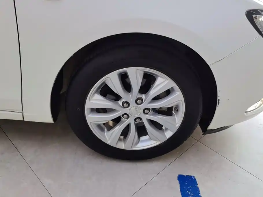 Фото 6 - Buick Excelle