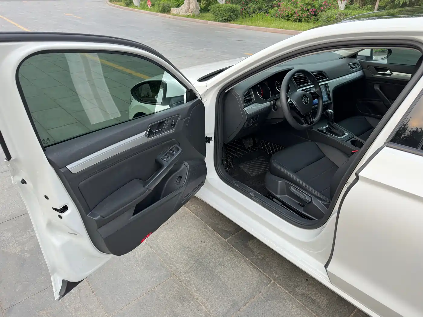 Volkswagen Lamando 2018 230TSI DSG Trend Edition фото 13