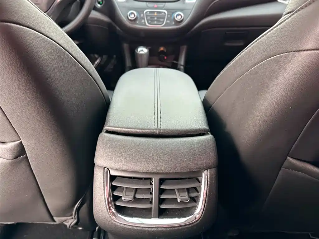 Chevrolet Malibu XL 2018 530T Auto RuiChi Edition фото 20