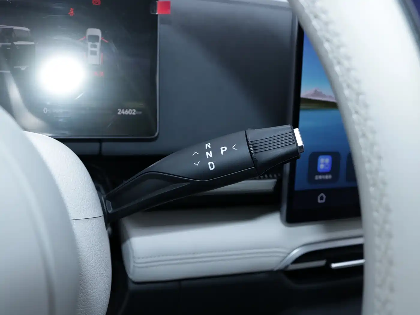 Voyah Auto Voyah Dreamer 2025 EV AWD Flagship Qiankun Edition фото 15