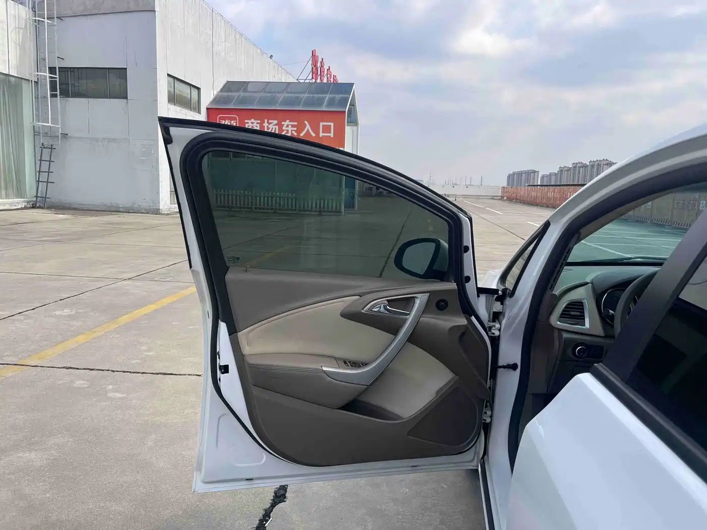 Buick Excelle 2013 GT 1.6L Automatic Fashion Edition фото 8