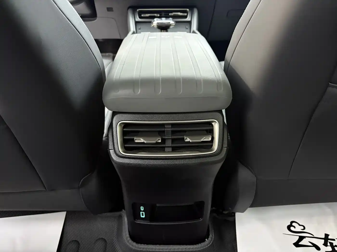 BYD Qin L 2025 DM-i Smart Drive Edition 80KM Leading фото 11