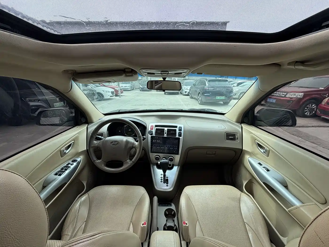 Hyundai Tucson 2009 2.0L Automatic 2WD Sunroof фото 9