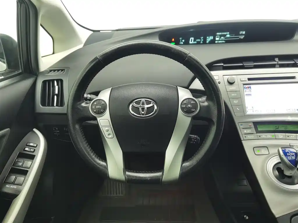 Toyota Prius 2012 1.8L Luxury Advanced Edition фото 11