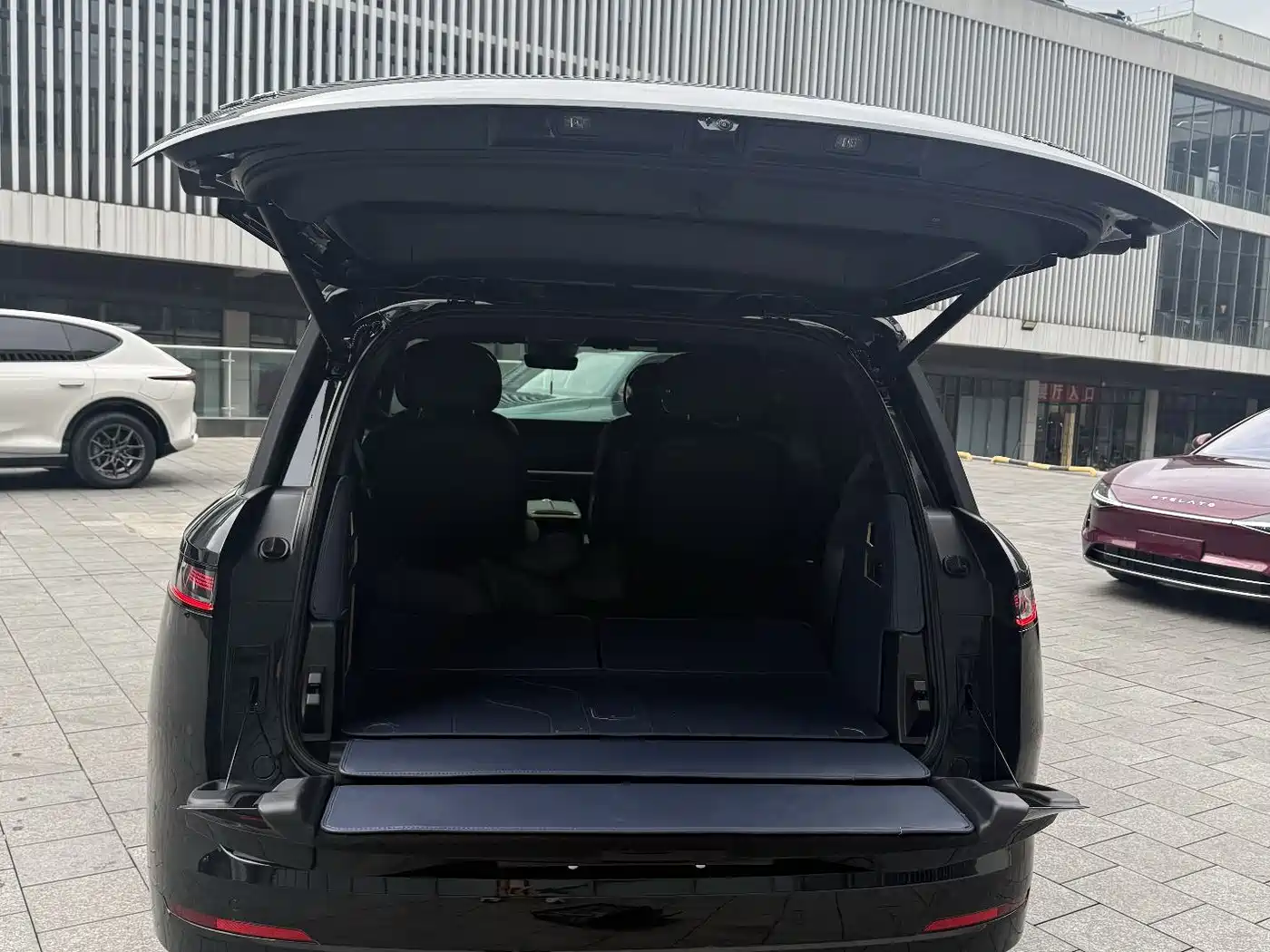 Lynk & Co 900 2025 2.0T Explorer Edition фото 23