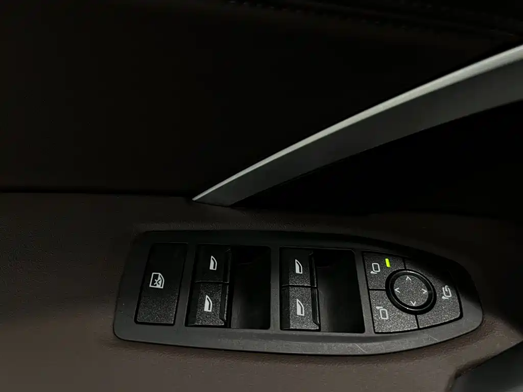 BMW X1 2023 sDrive20Li X Design Package фото 12