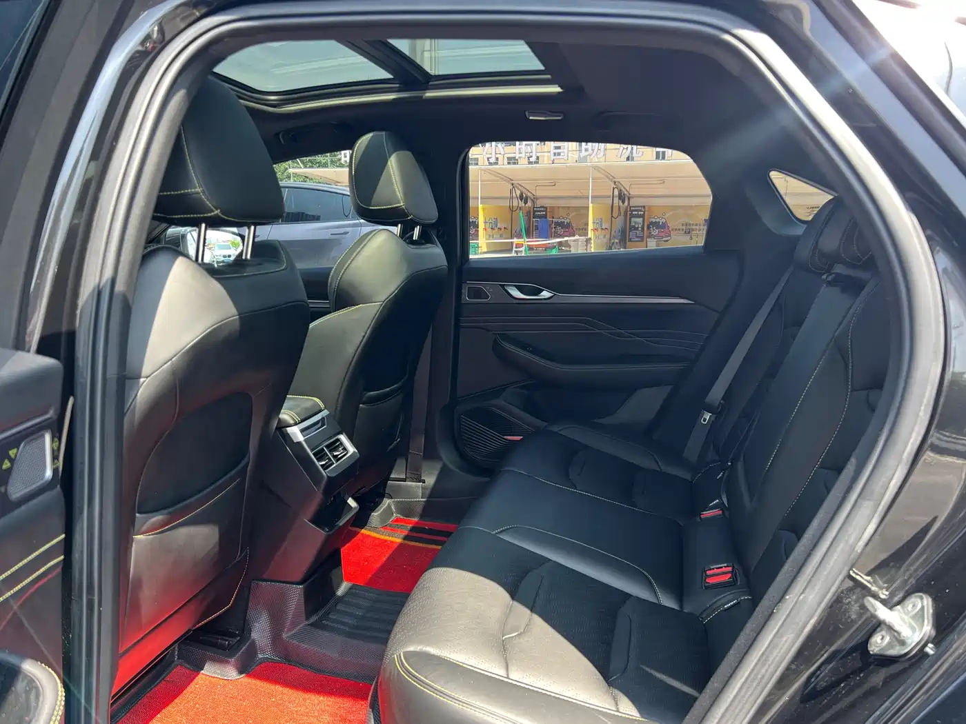 Фото 24 - Geely Preface