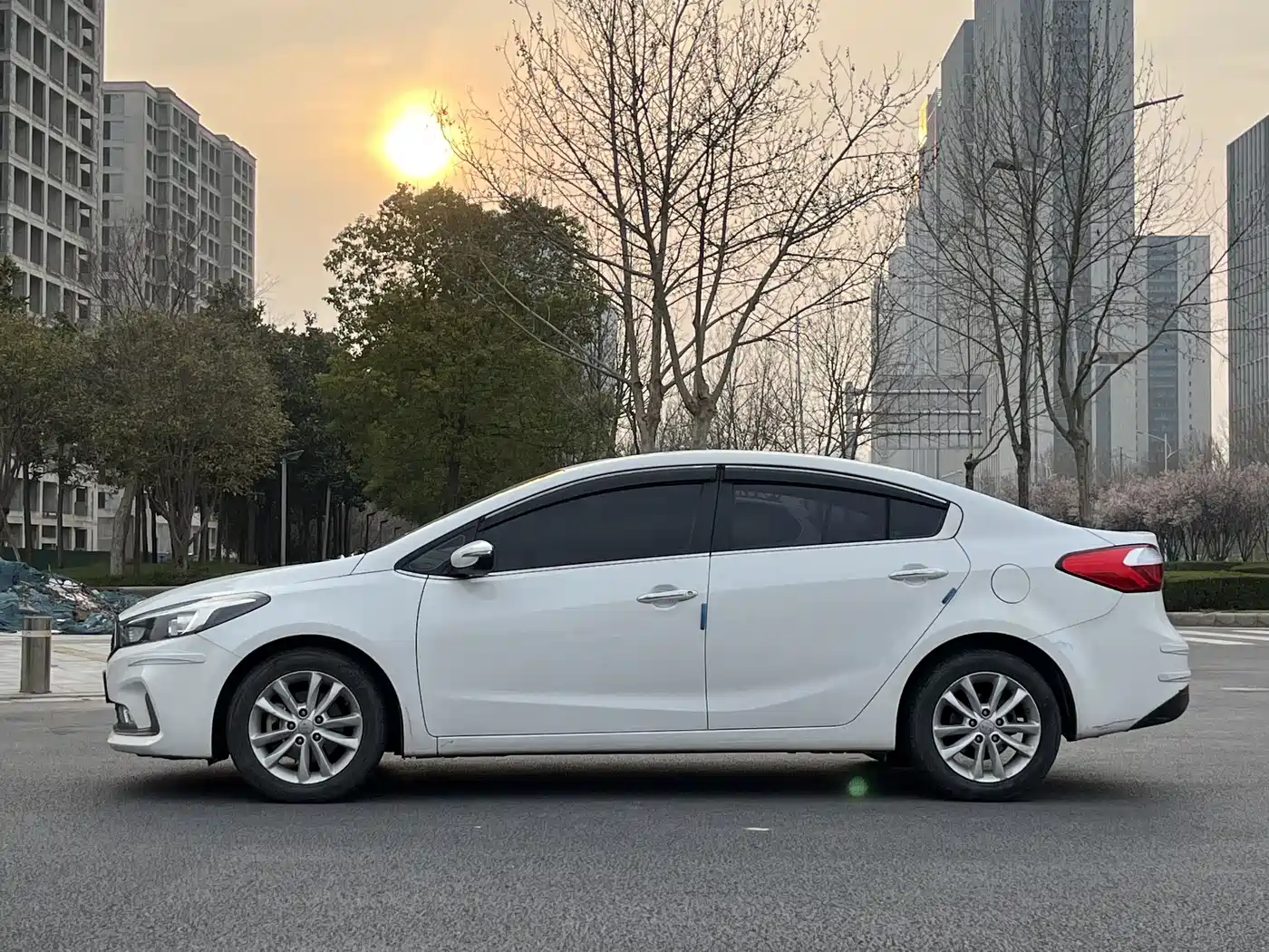 Kia K3 2016 1.6L Automatic GLS фото 3
