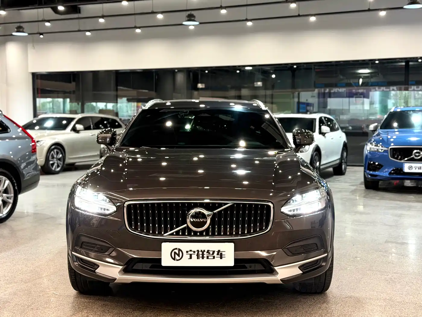 Volvo V90 2024 2024 Cross Country B5 AWD Wisdom Edition