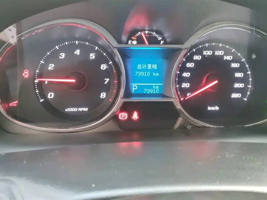 Chevrolet Captiva 2017 2.4L 2WD Luxury Edition 7-Seater фото 14