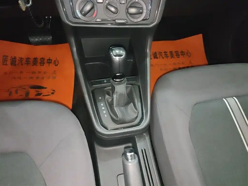 Škoda Skoda Rapid Spaceback 2020 1.5L Auto Standard фото 14