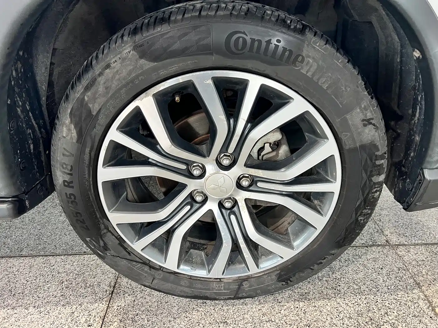 Mitsubishi Outlander 2017 2016 2.4L 4WD Luxury Edition 7-seater